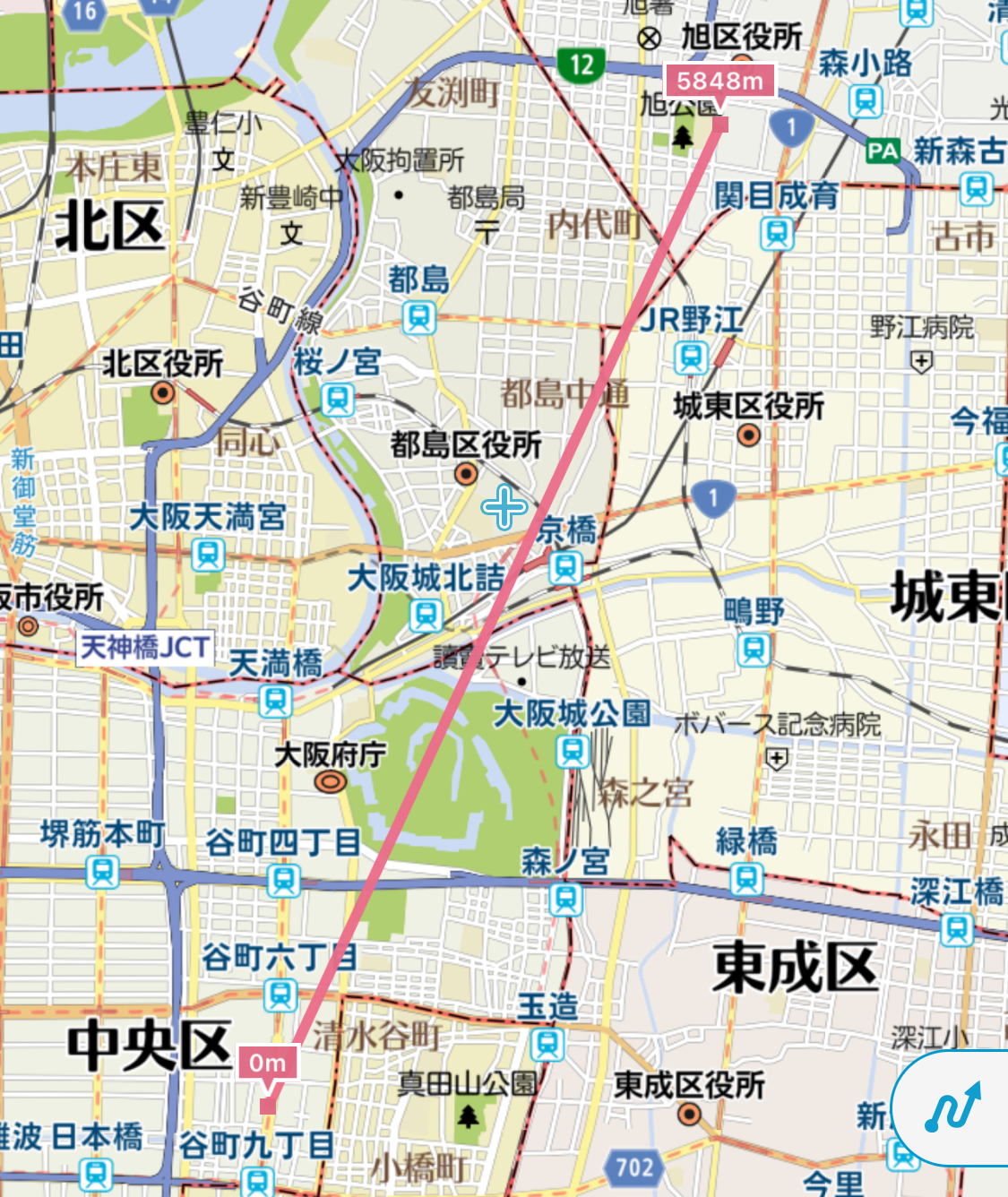 直線で約６km。タクシー25分(8.6km)